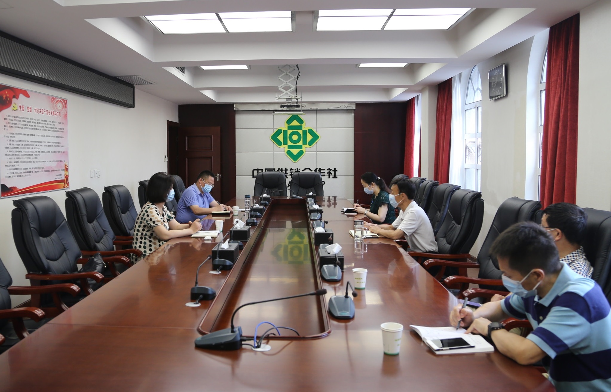 汉南区副区长万世华调研市供销社改革发展工作1